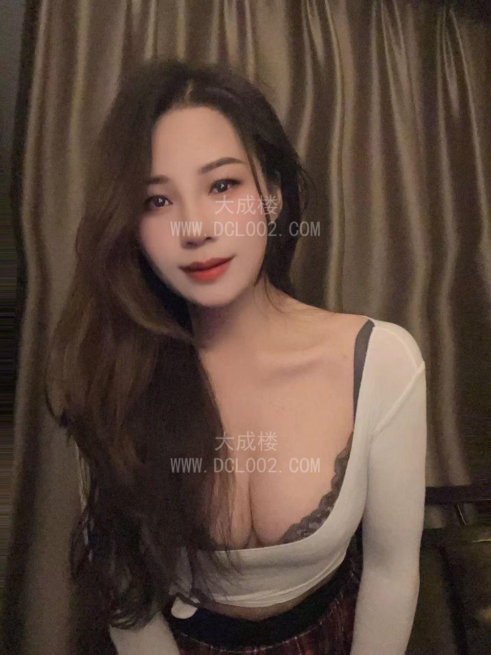 武汉大奶朵朵
