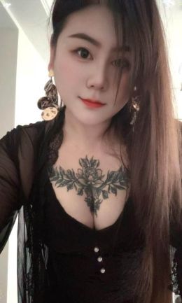 包河三通大胸女