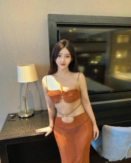朝阳娇嫩欲滴颜值女友老师