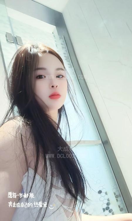 海珠性感动人小少妇