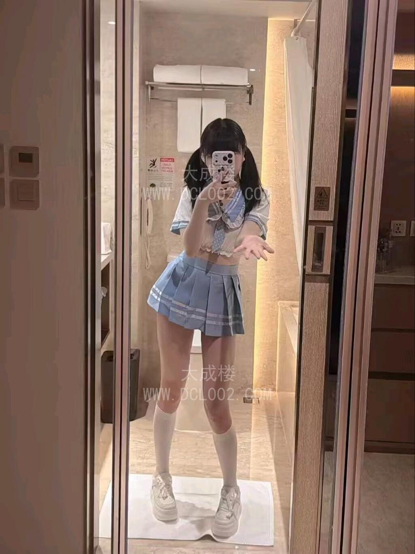 南京小萝莉爱宝很可爱