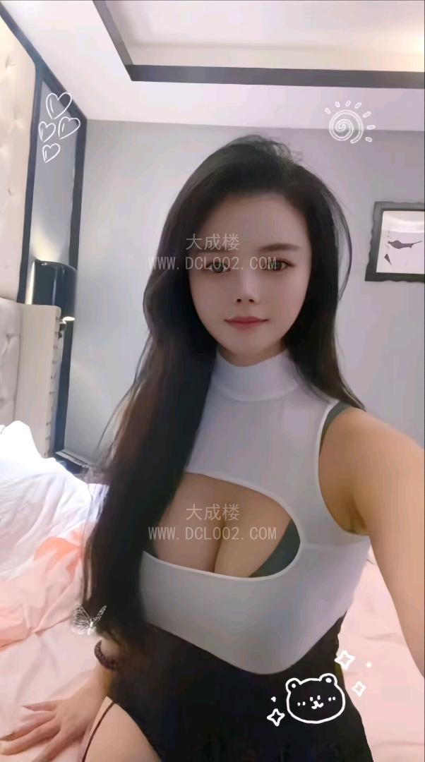 南京前凸后翘大奶妹