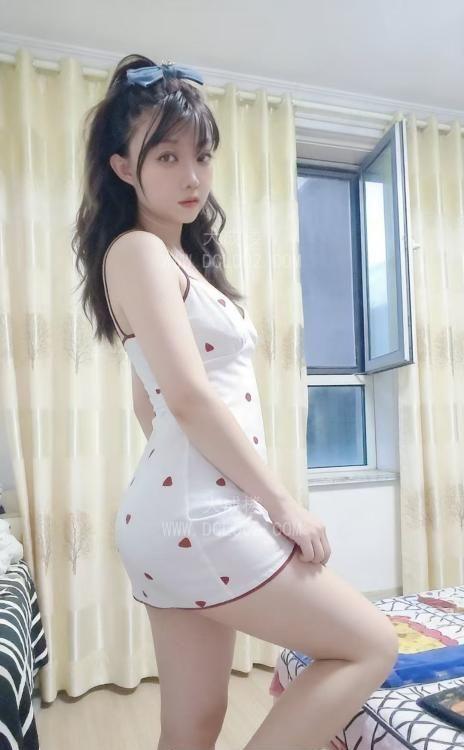 杭州临平大胸小姐姐