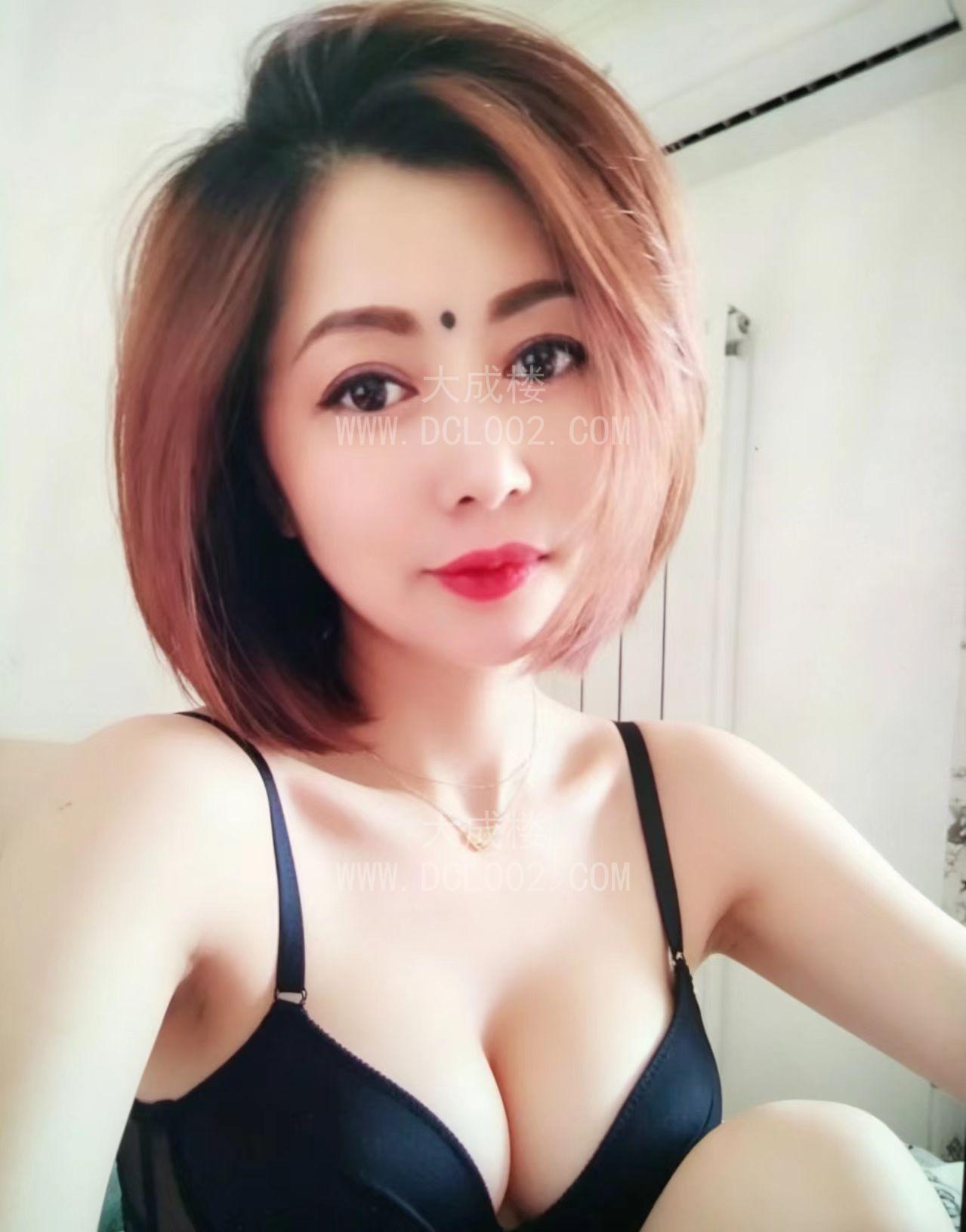 朝阳劲松翘臀御姐型少妇