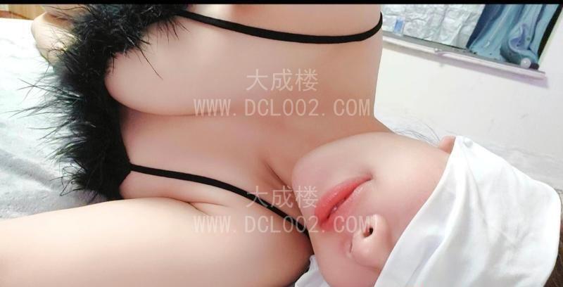 静安大胸混血瑜伽姐
