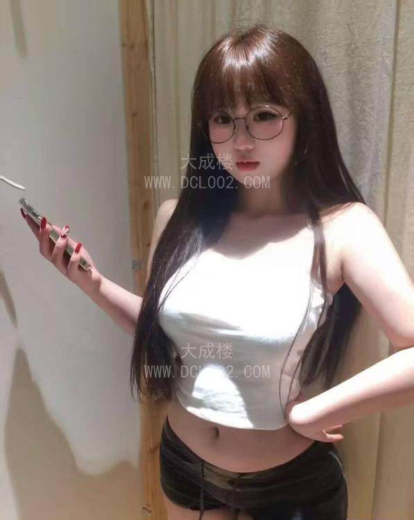 杭州反差骚感眼镜妹