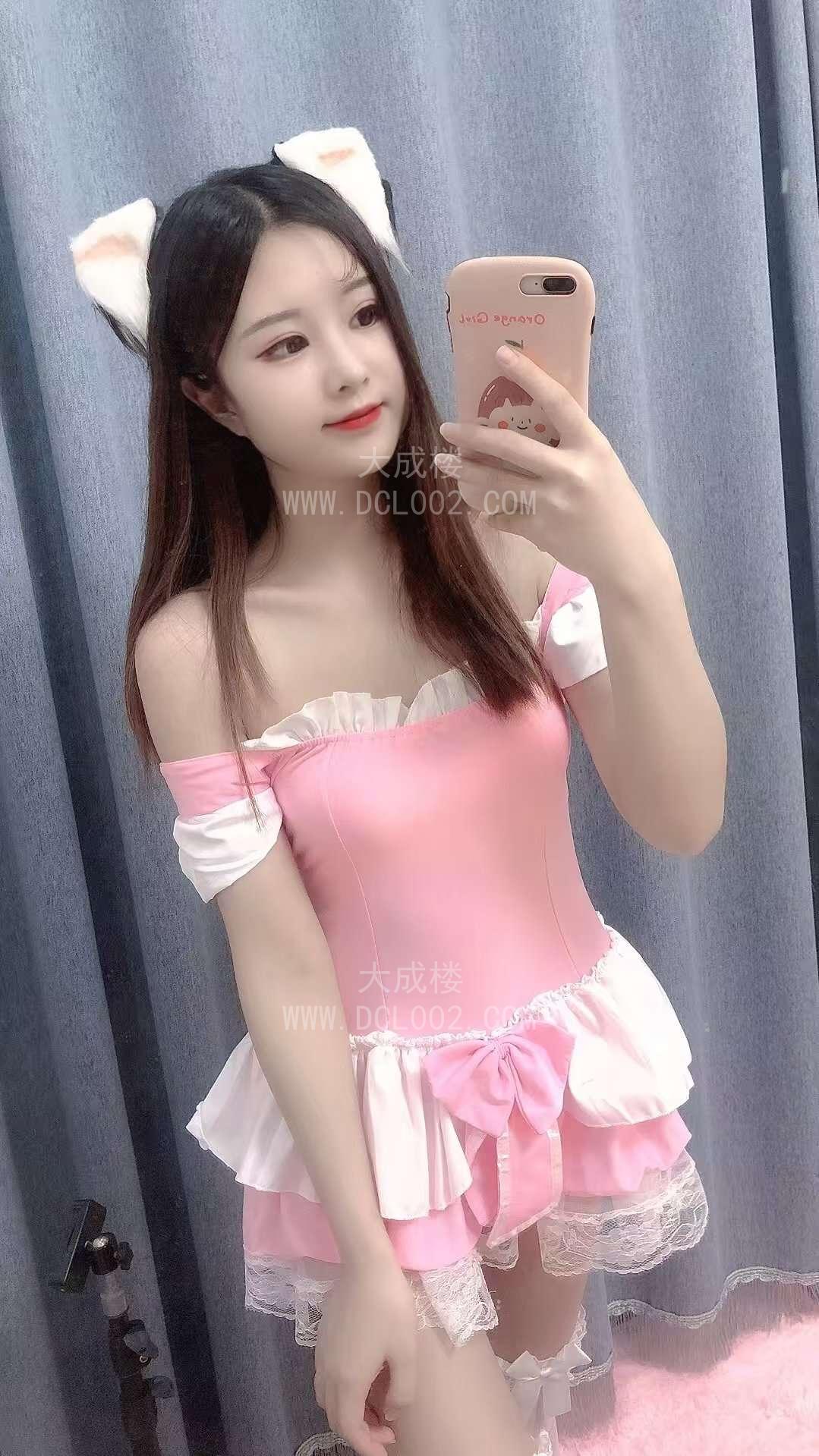 崇明粉嫩性感露露