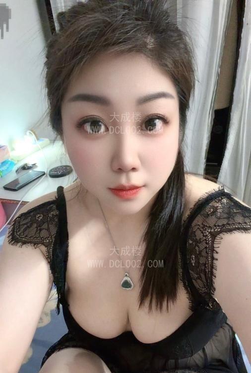 越秀情趣邻家少妇