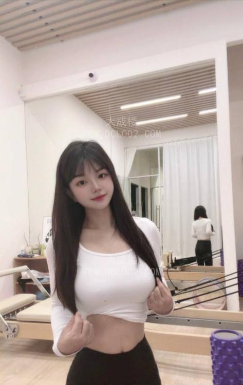 天河温柔体贴颜值嫩妹