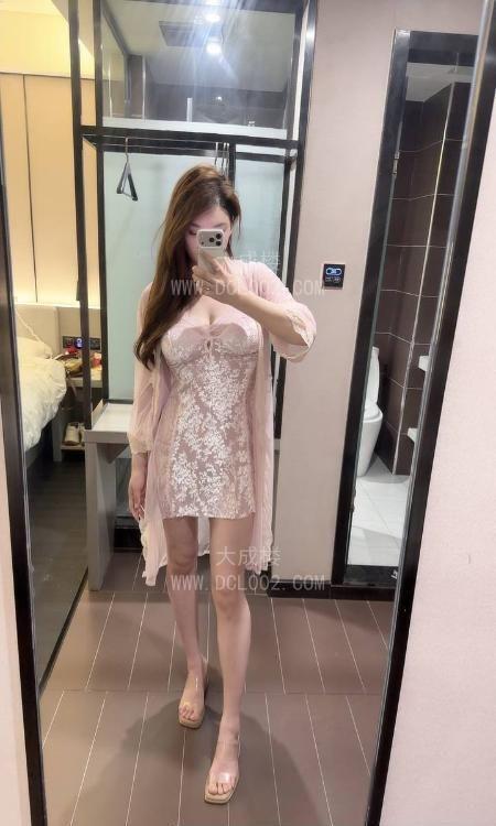 成都神仙树大奶妹