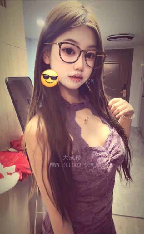 东莞性感制服美女