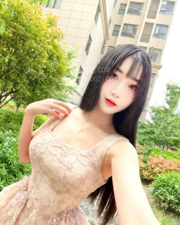 武汉光谷步行街芳芳