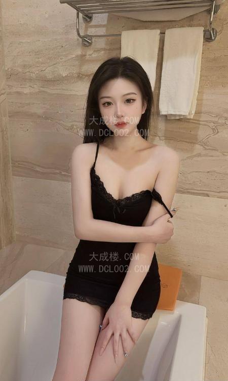 东莞大胸手感好颜值嫩妹