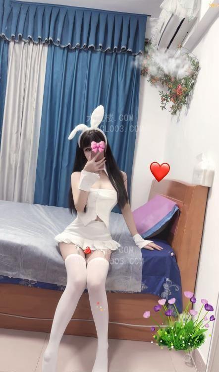 龙岗坂田长腿翘臀骚妹