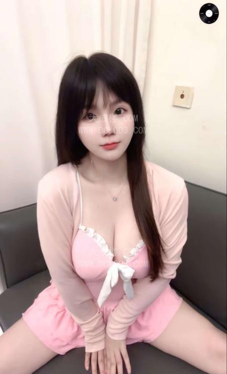 龙华风骚大奶笑笑