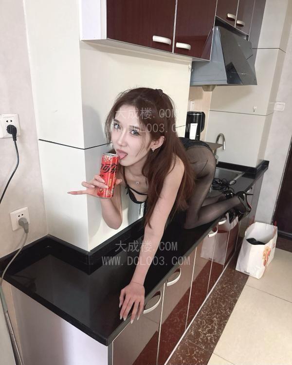 天津大胸妹李浅浅