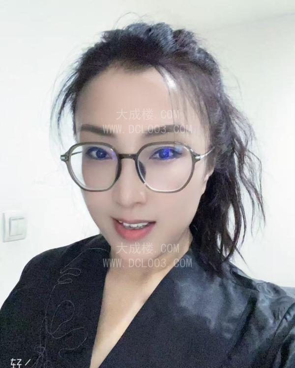南昌青山湖黑丝大波妹