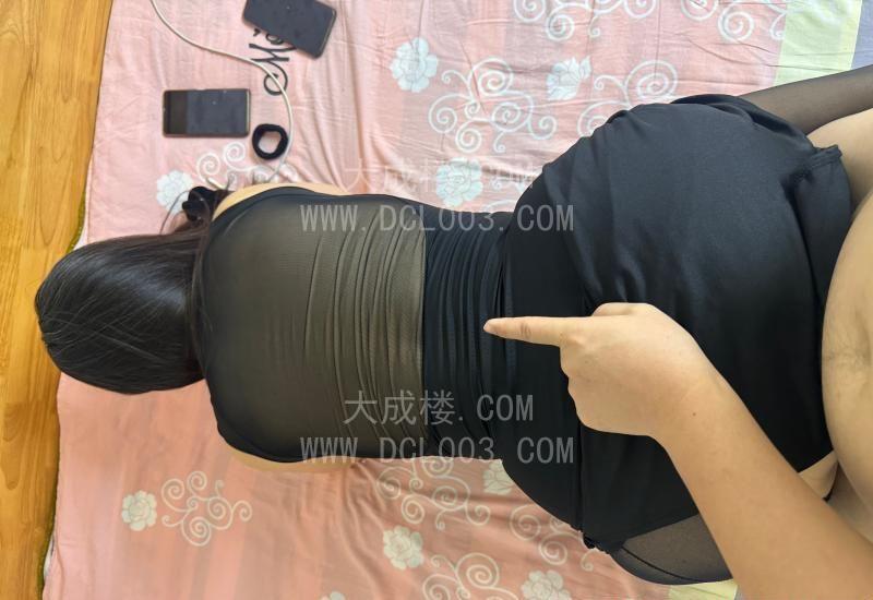 越秀高挑苗条熟女