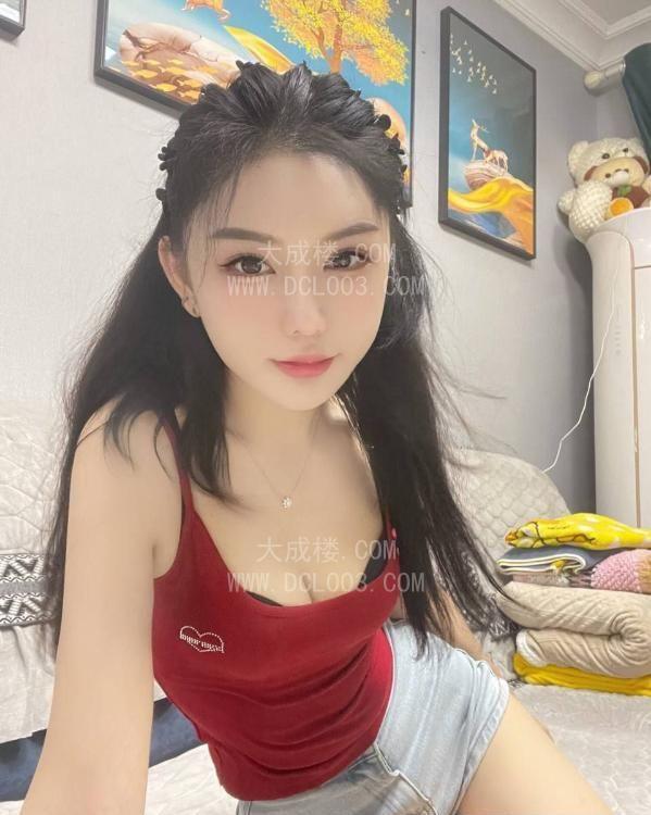 郑州大奶妹青青