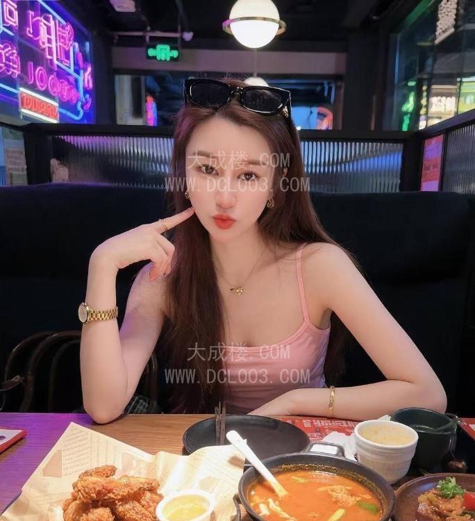 罗湖媚眼美臀御姐