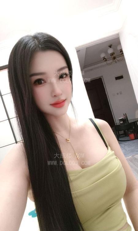 青岛肤白美胸御姐婷儿