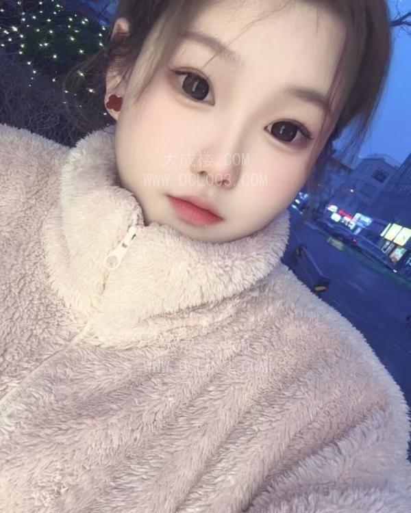 青岛性感洋娃娃