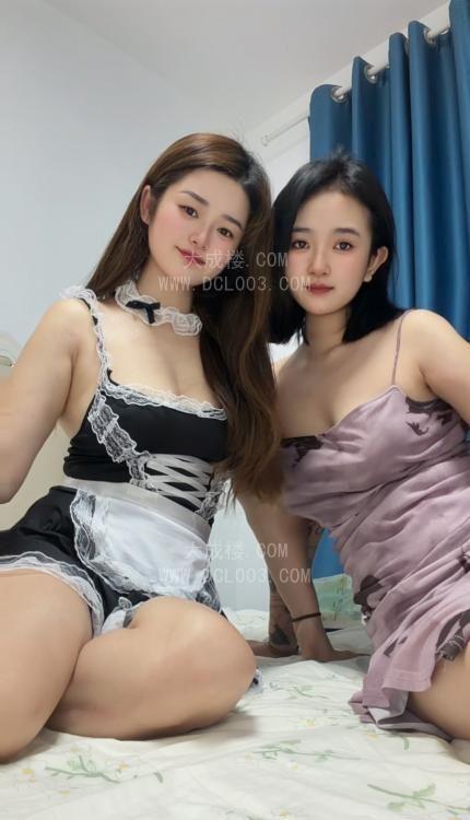 南京双飞口爆颜射姐妹花
