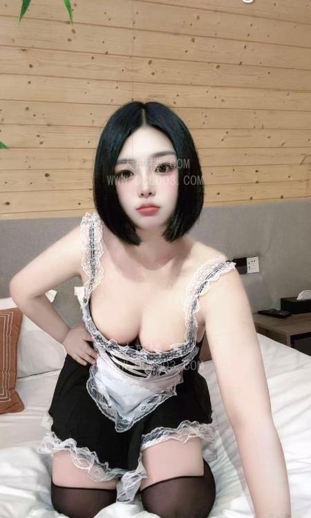 长沙雨花舌吻短发妹