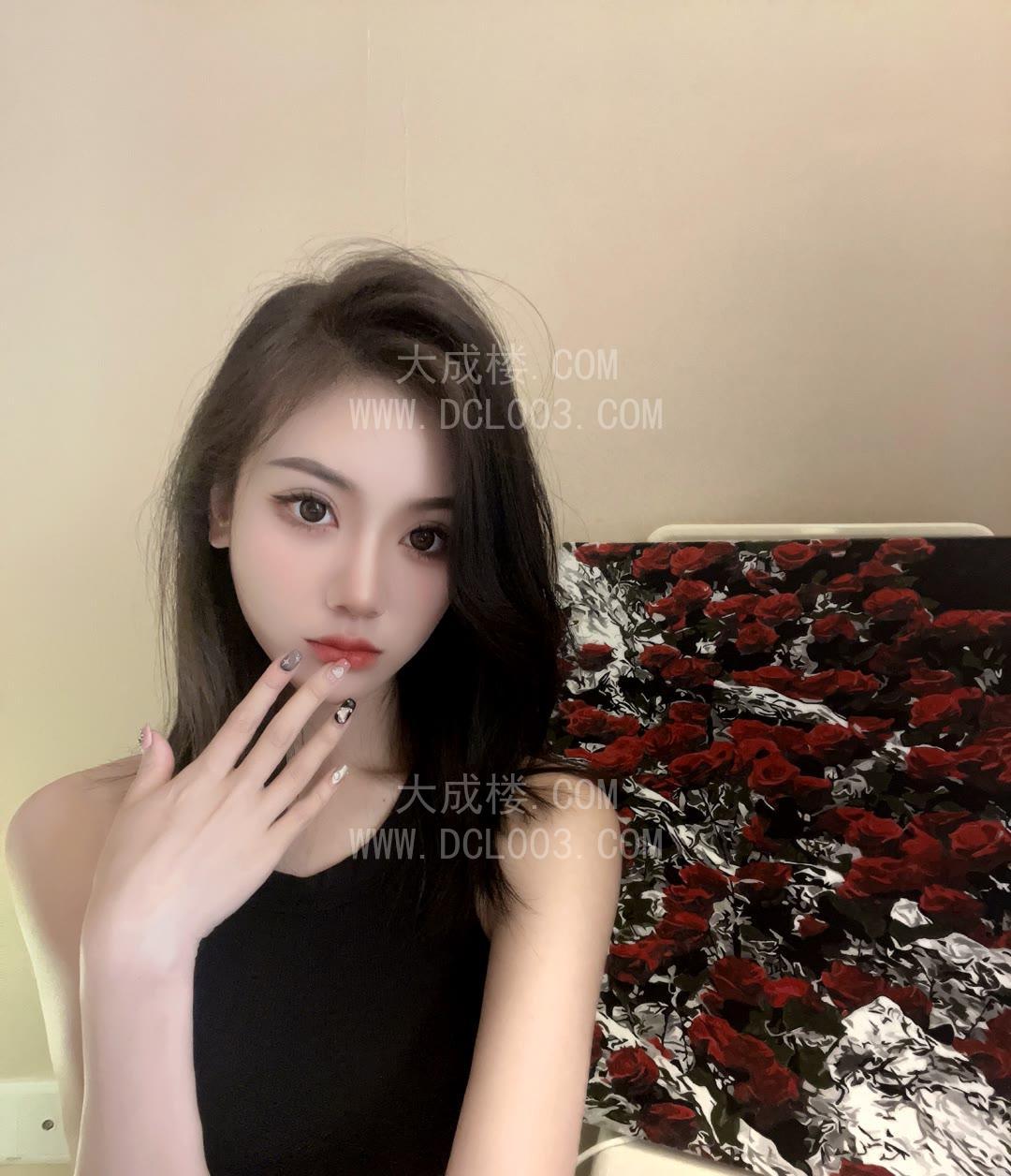 朝阳清纯黑丝大长腿甜妹