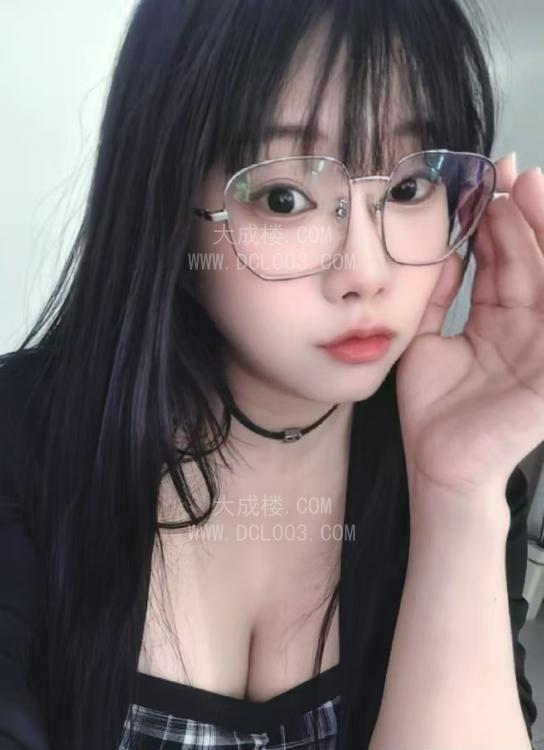 无锡眼镜妹萌萌