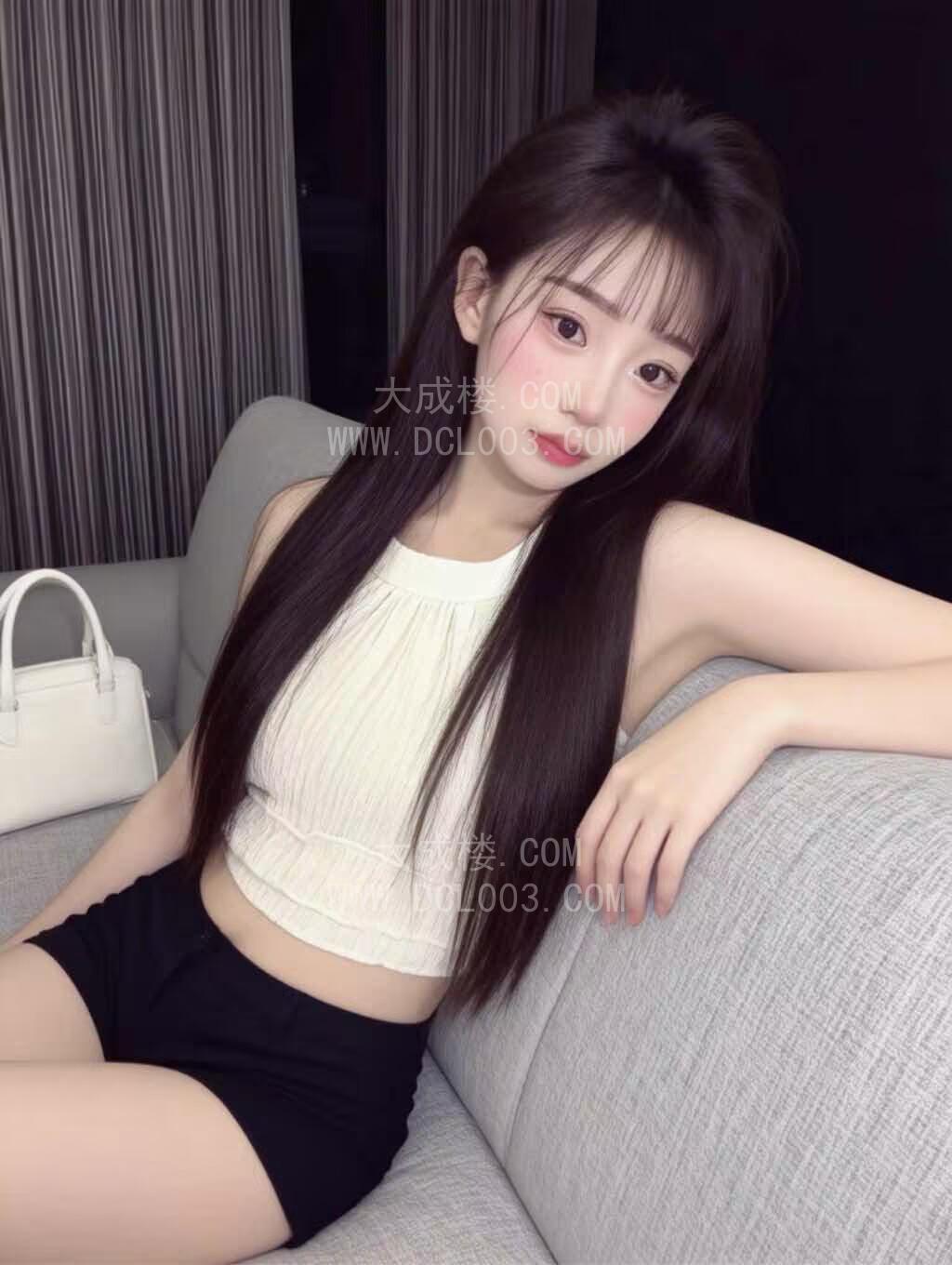 青浦气质粉嫩多汁小骚货