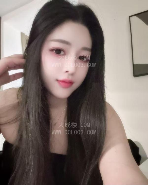 长沙大长腿御姐身材很有料