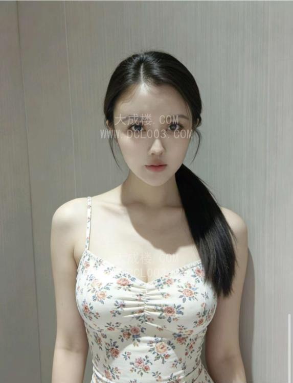宝安大胸诱人李一桐