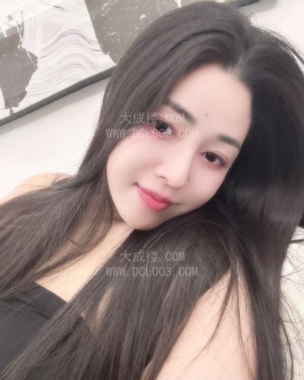 长沙大长腿御姐身材很有料