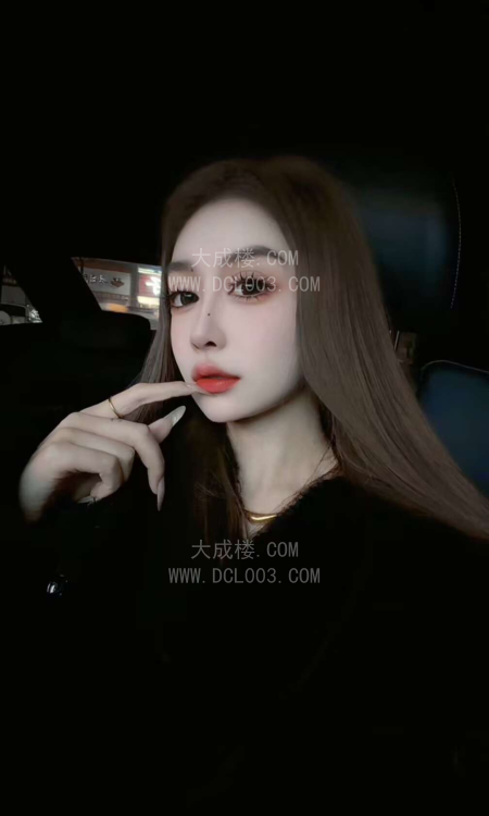 杭州临平网红脸嫩妹