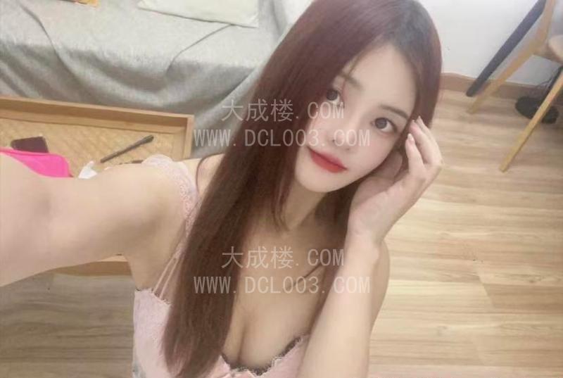 南山三点粉美女九儿