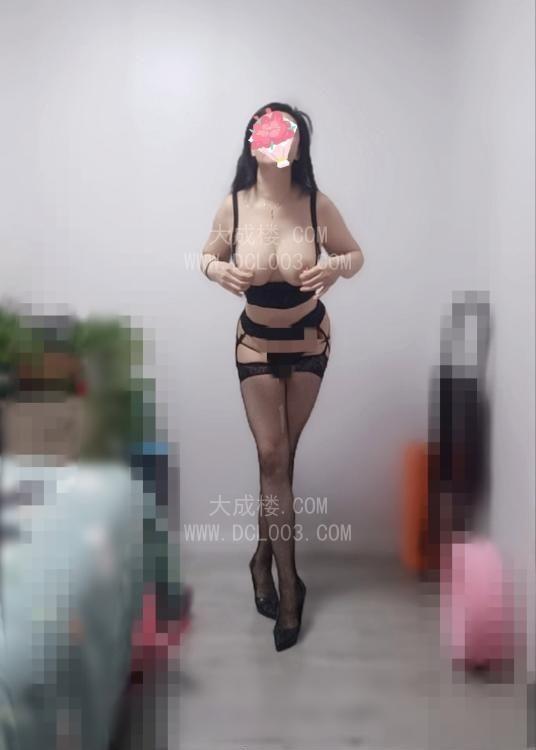 南京巨乳性感少妇