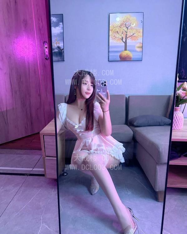 成都天府御姐小小椰