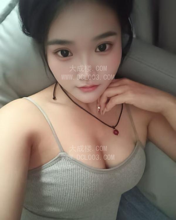 佛山肥臀大奶美女