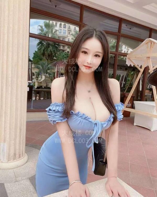 成都极品性感大胸骚妹