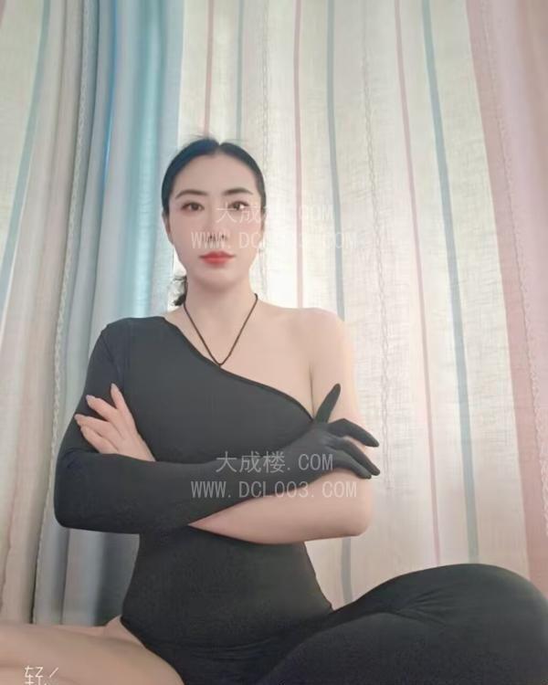 朝阳性感美妇
