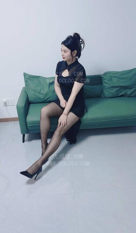 白云风骚服务型少妇
