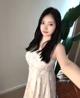上海体育场大胸妹子呦呦