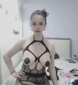 苏州能玩胸推超级大奶妹