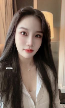 健身女孩西宝