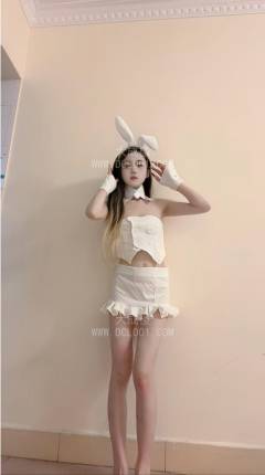 天河皮肤白嫩水多三点粉朵朵