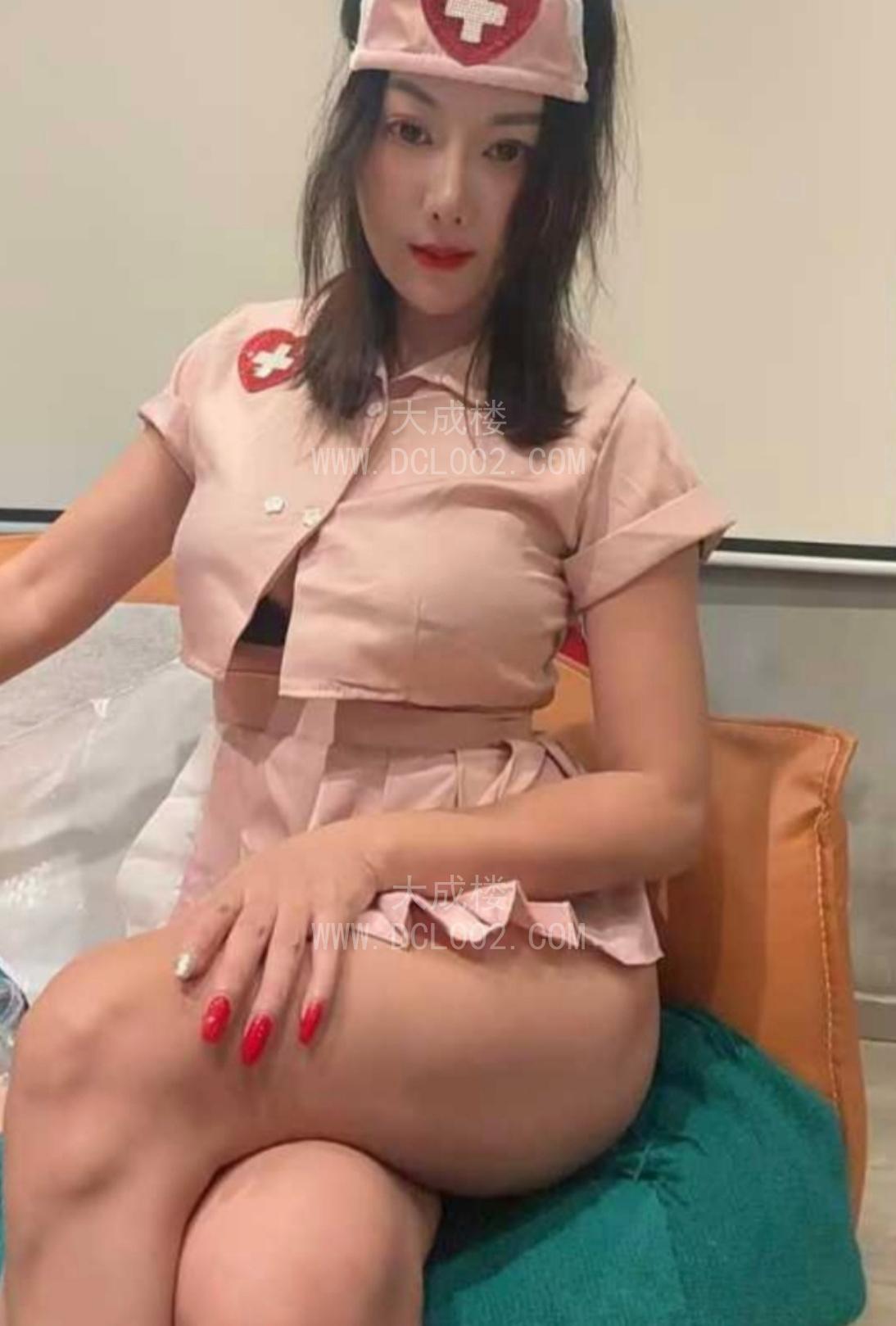 福田炮架晶晶