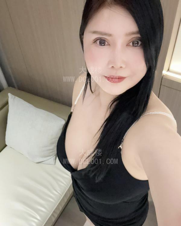 莞式服务大奶