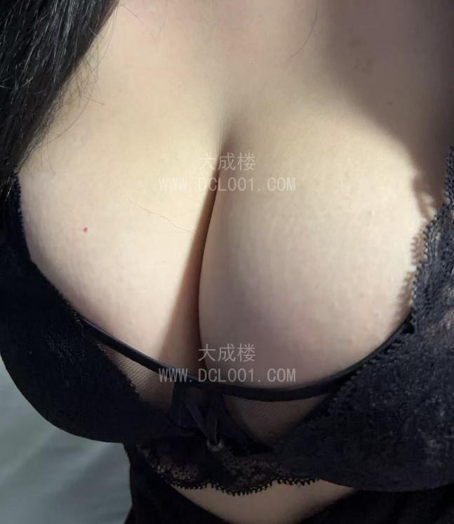 杨浦大奶妹