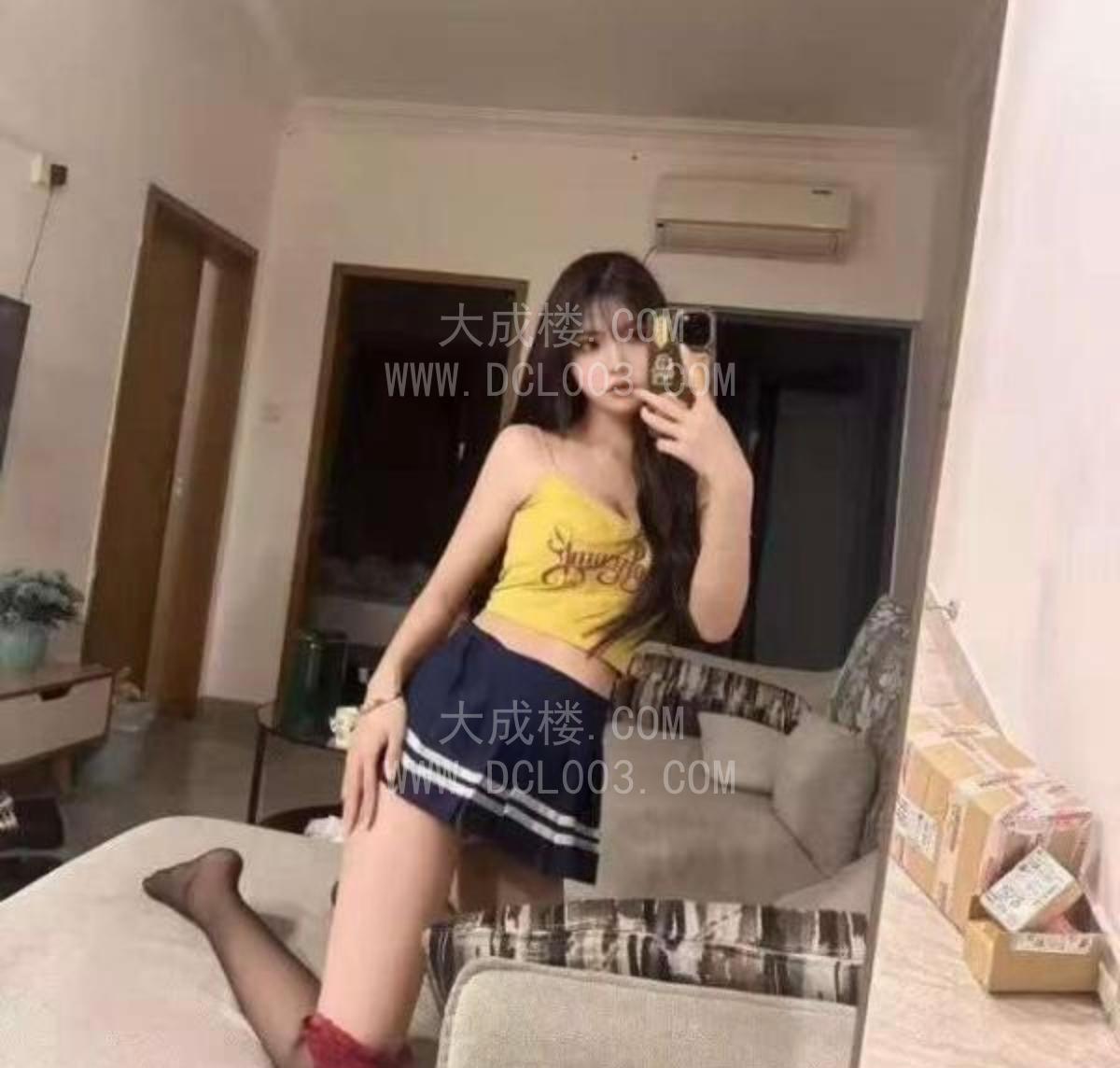 杨浦皙白大奶粉嫩比比